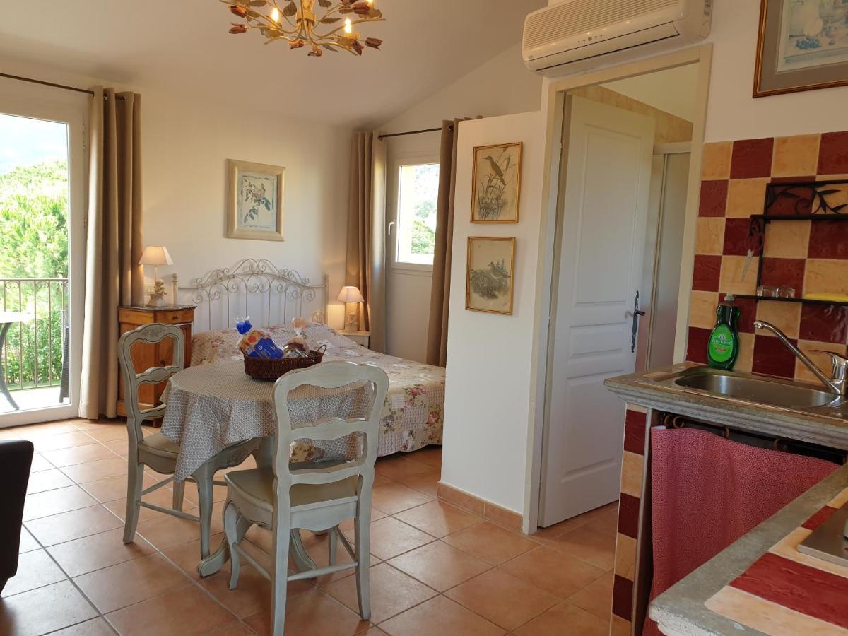 Residence A Merula Calvi  Exterior photo