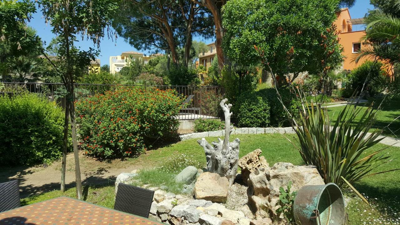 Residence A Merula Calvi  Exterior photo